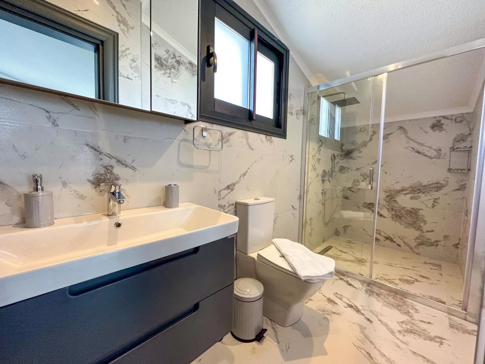 Galaxy V1-Image-tags.info