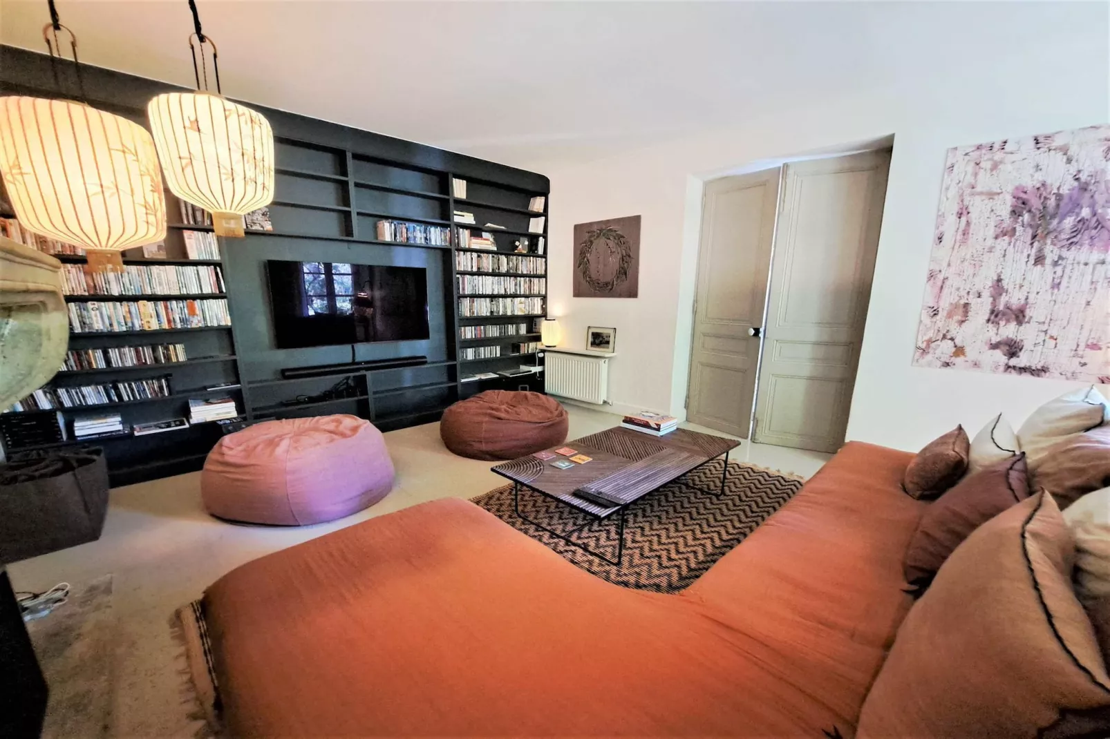 Mas Maillane demeure du XVIIIe entièrement rénové-Woonkamer