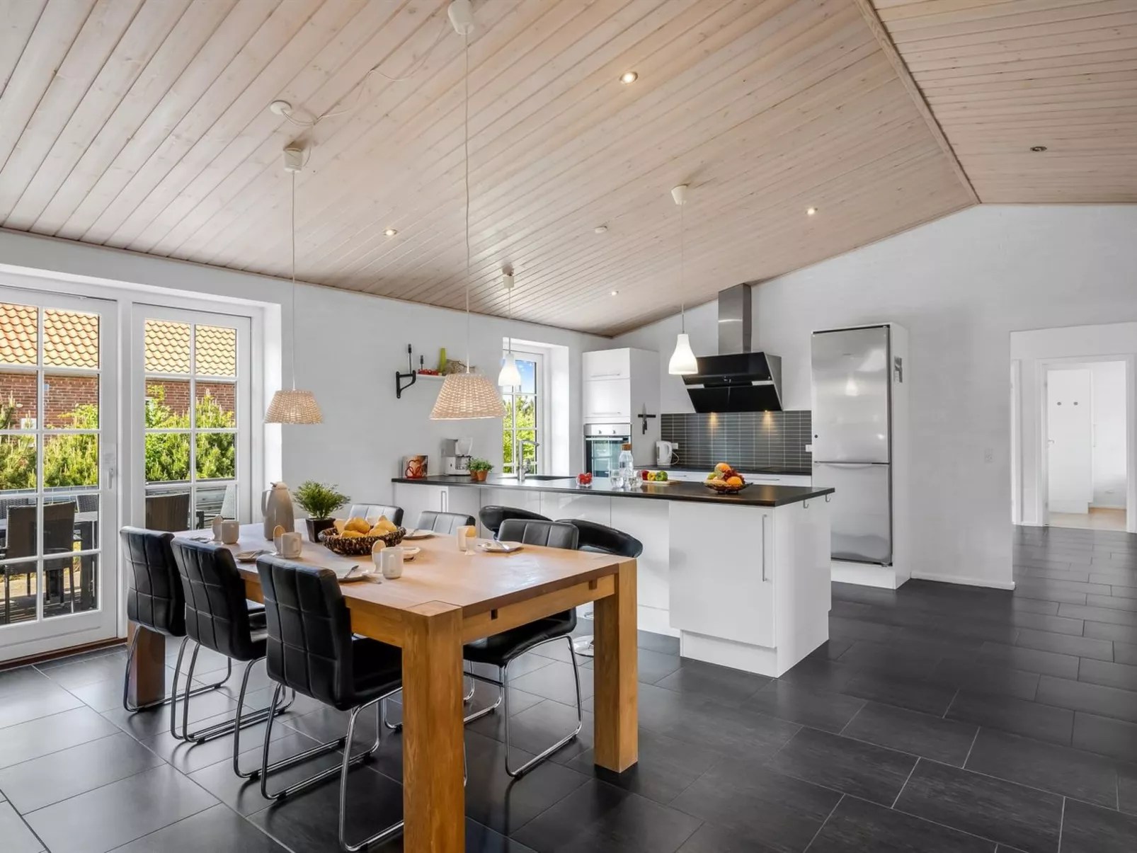 "Merit" - 3.2km from the sea - Binnen