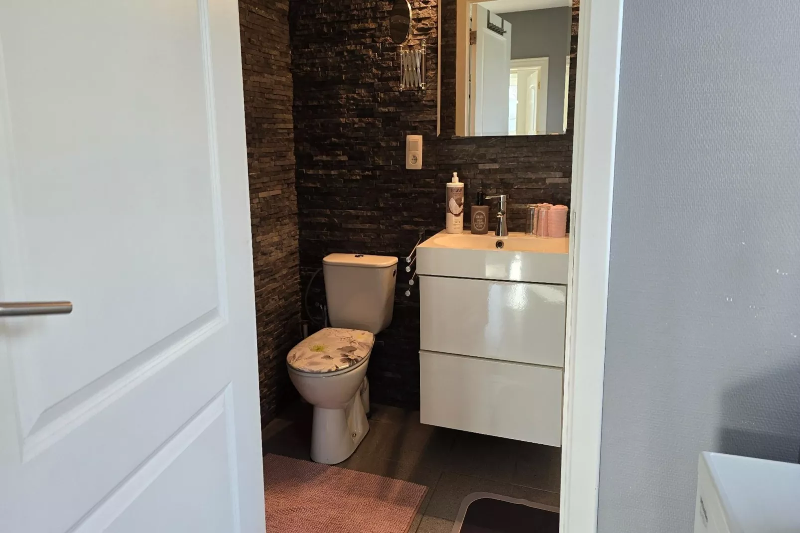 Hof van Kalenberg-Badkamer