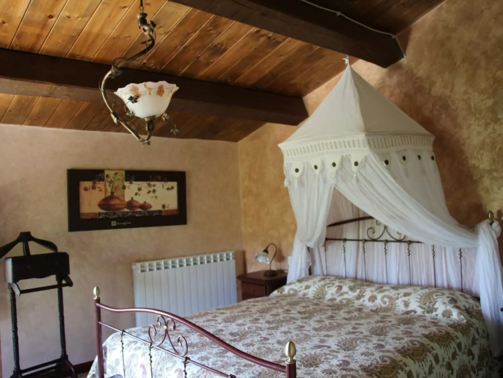 Casa Sacciofa in Monte Rinaldo - Image-tags.info