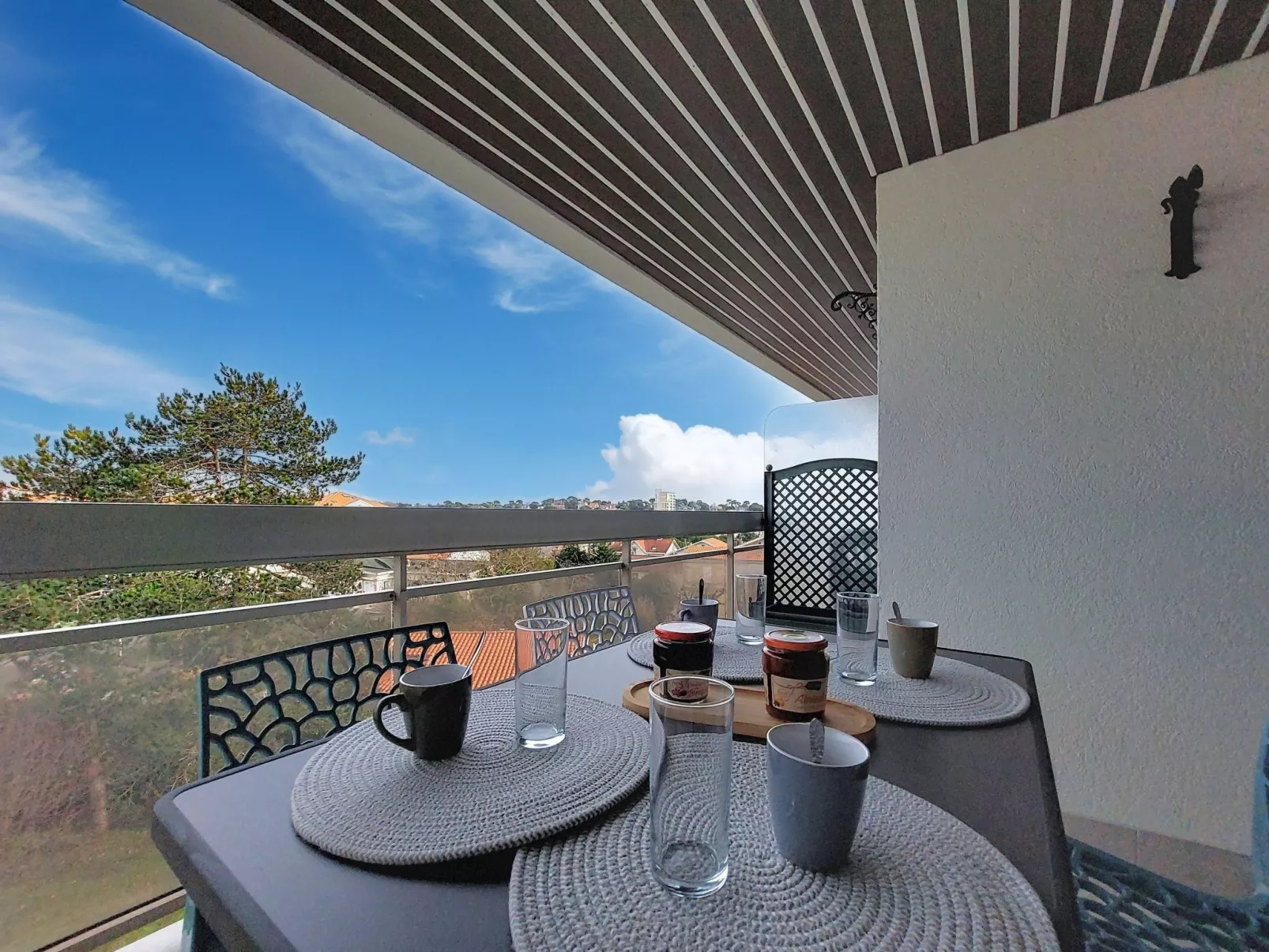 La Frégate - Buiten