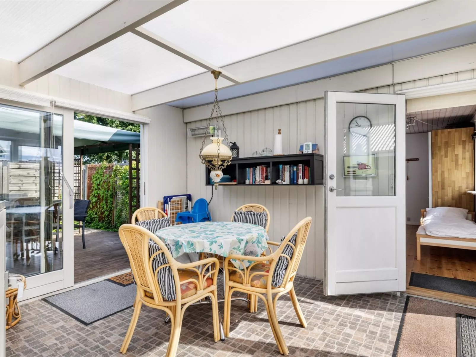 "Edeltraud" - 100m from the sea - Binnen