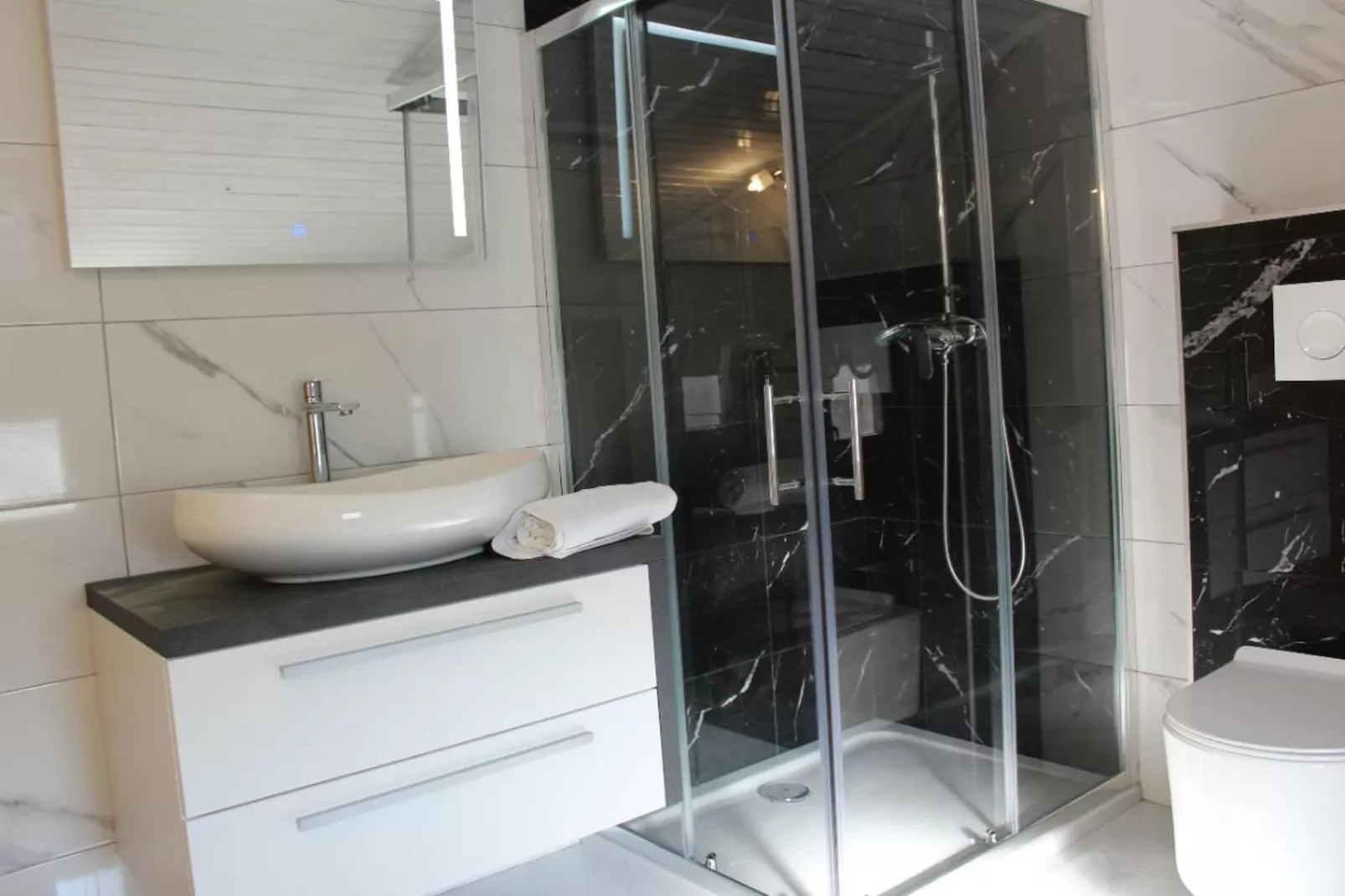 Sv Marija1 - Ferienwohnung 4 - Typ 4plus1 - Badkamer