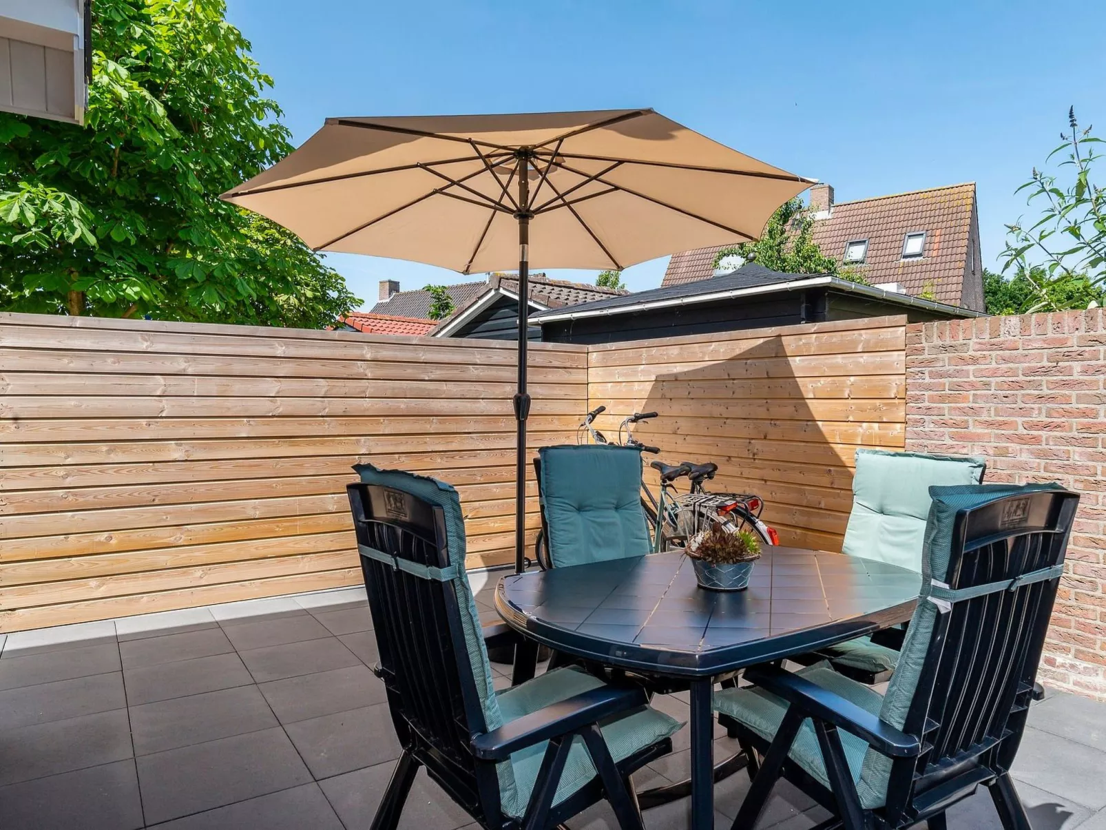 Schönes Ferienhaus in Aagtekerke mit Eigener Terrasse - Image-tags.info