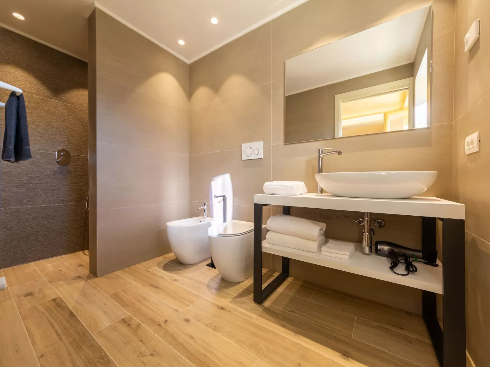 Wohnung in Voltino mit Privatparkplatz - Image-tags.info