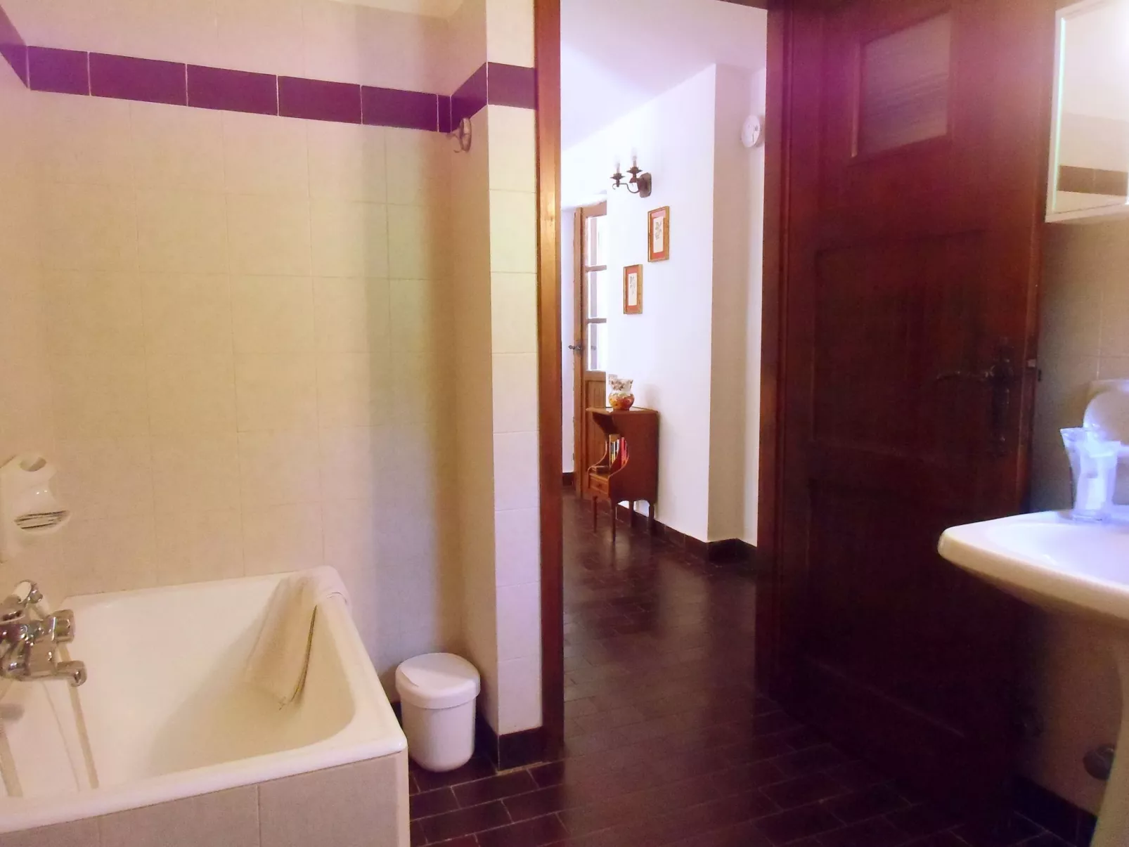 TaiObe - Fröhliches Partyhaus - Image-tags.info