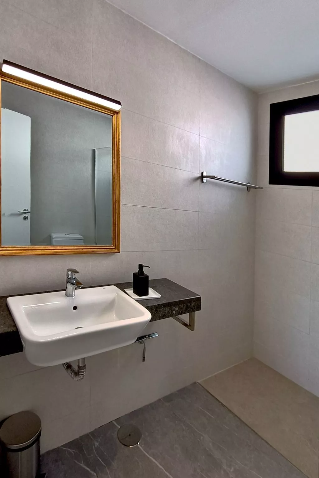 Atemberaubende Villa mit passender Aussicht - Image-tags.info