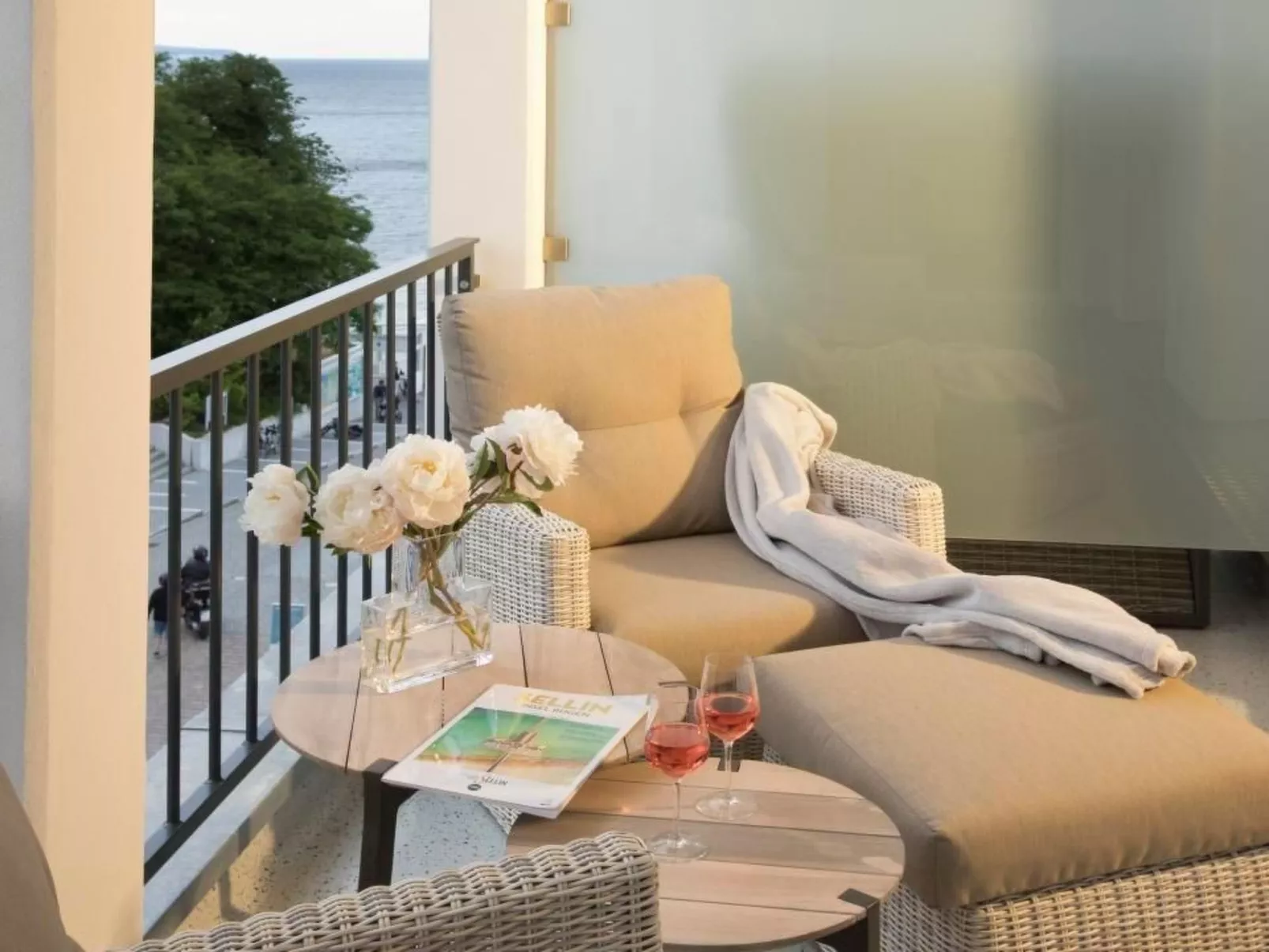 East Cloud - Image-tags.info