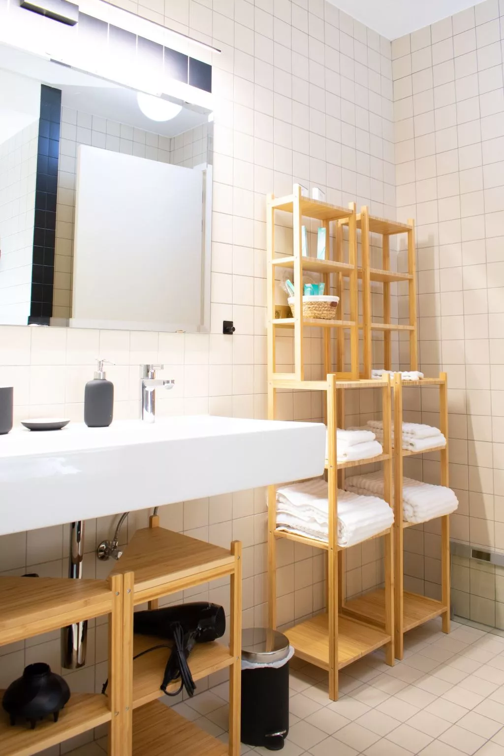 "Chic City Escape 2B" - Image-tags.info