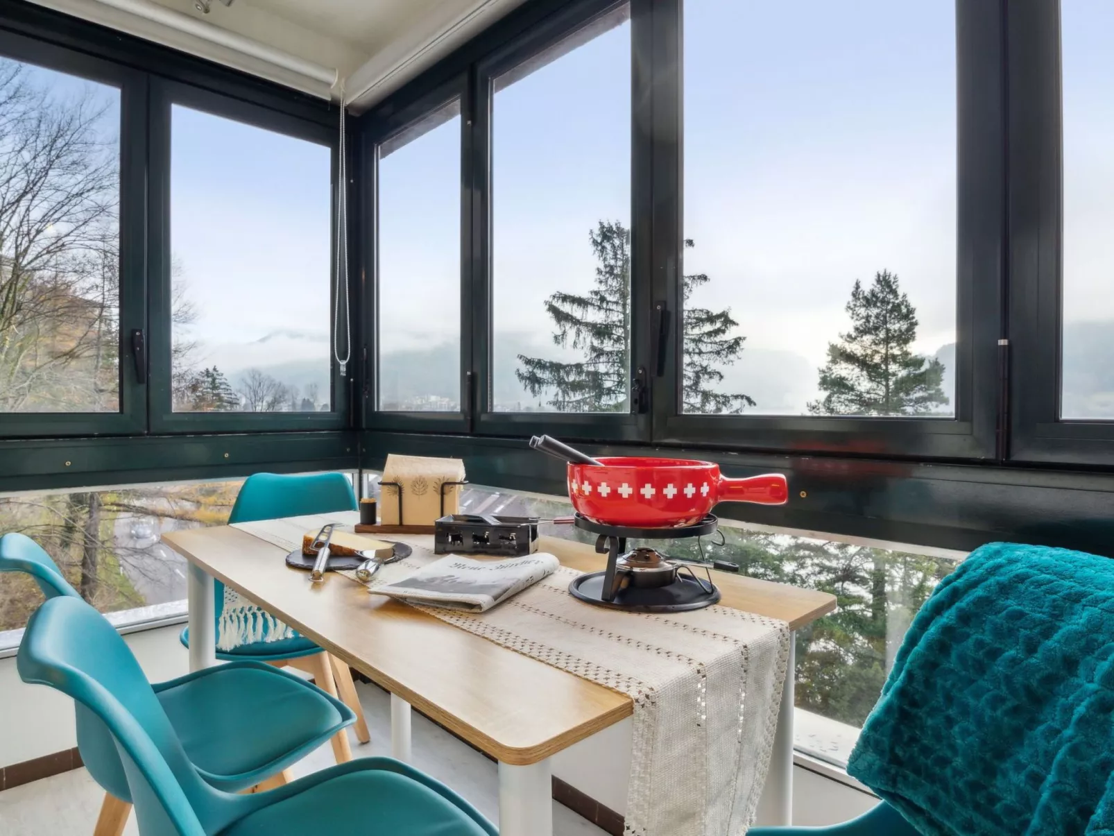 4 Seasons Apartment - Image-tags.info