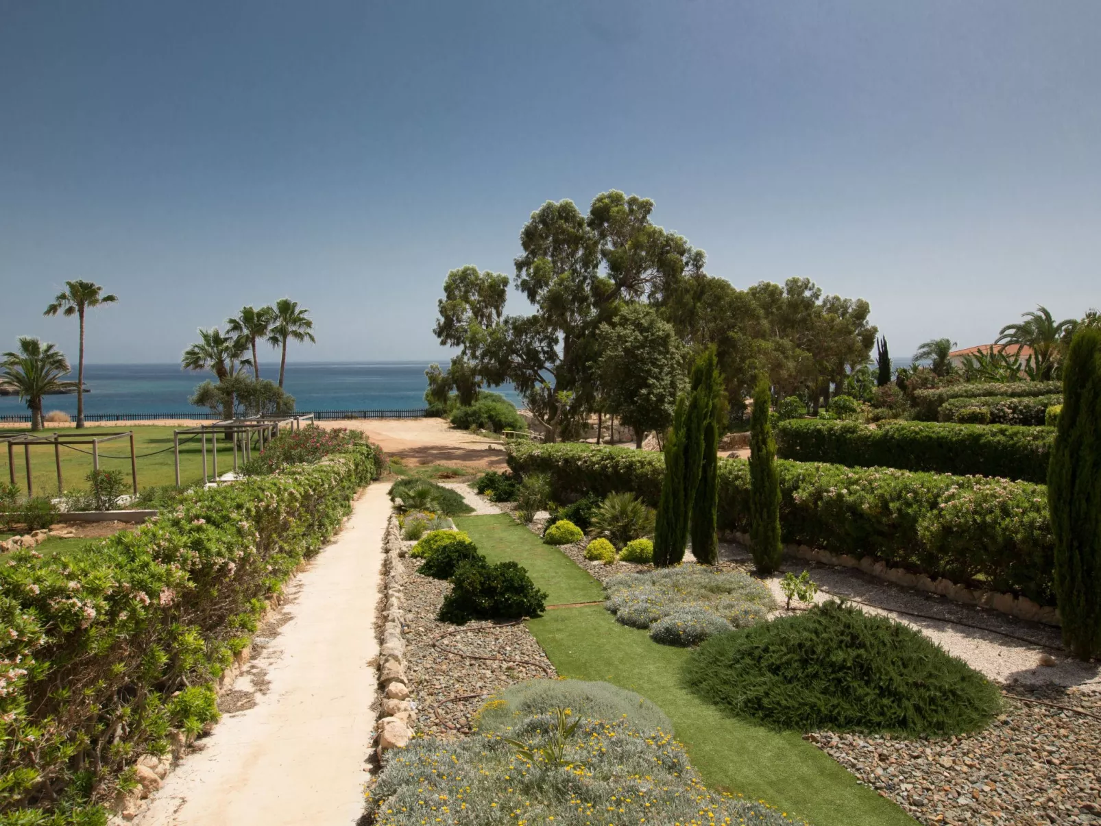 Schöne Villa direkt am Meer - Image-tags.info