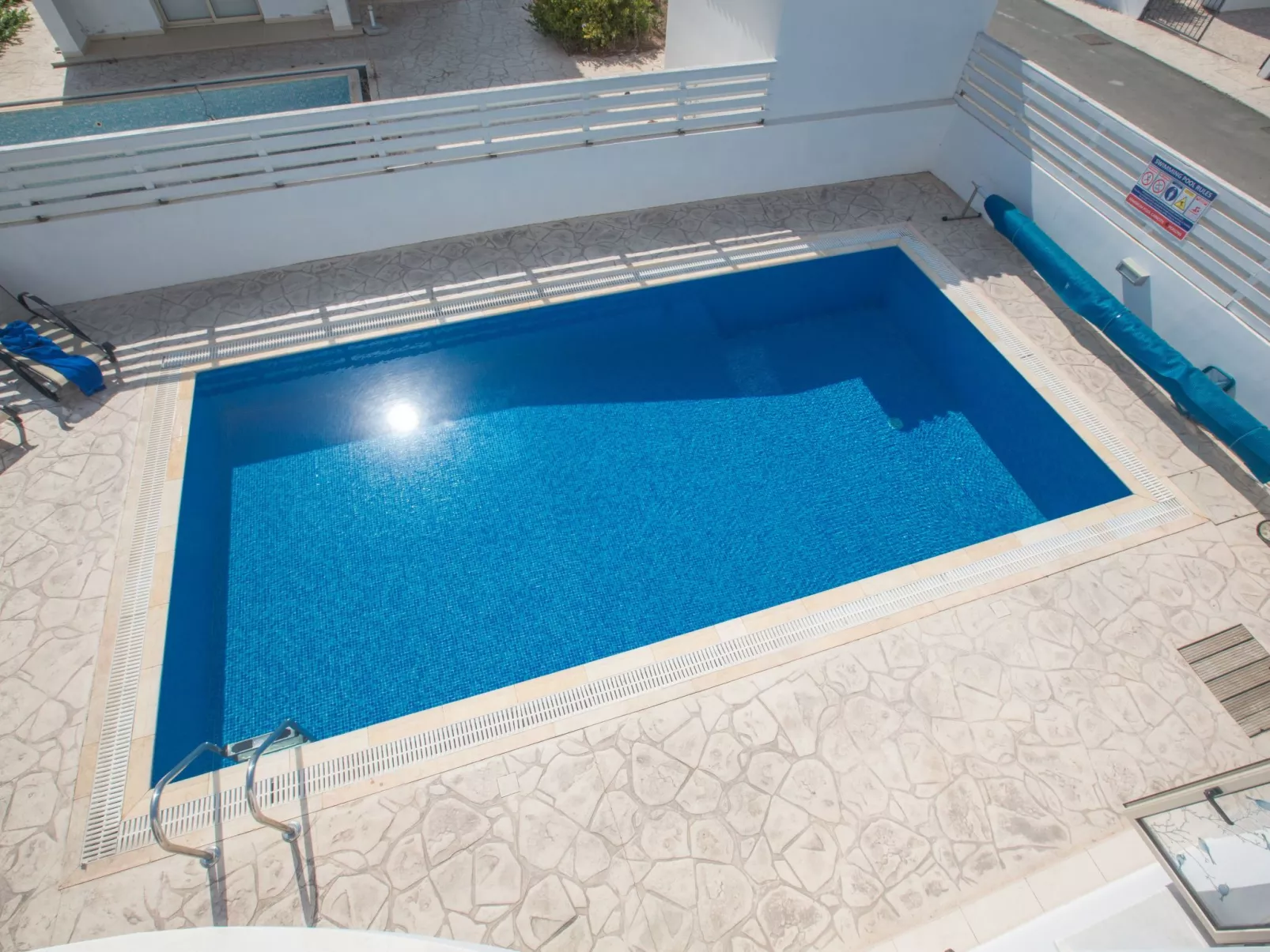 Ferienvilla PV17 mit Sonnenterrasse und Pool - Image-tags.info