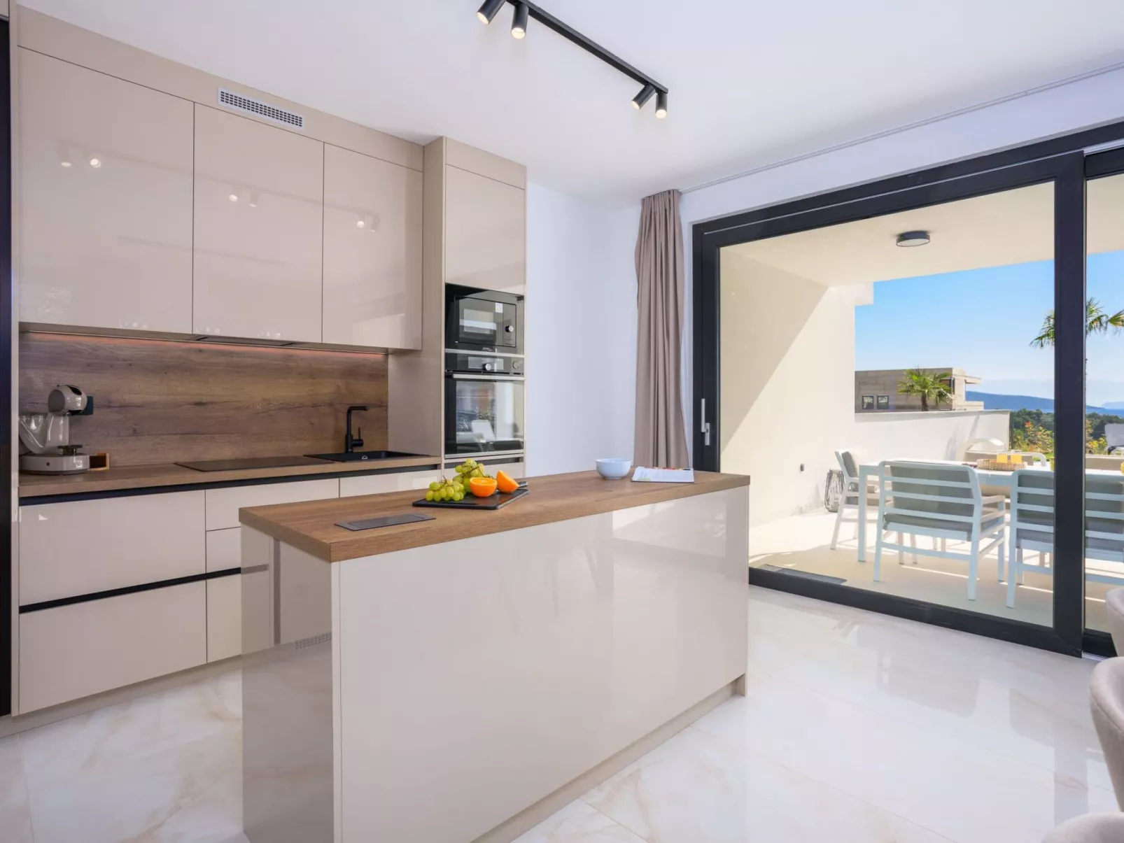 Luxusvilla mit beheiztem Pool in Strandnähe - Image-tags.info