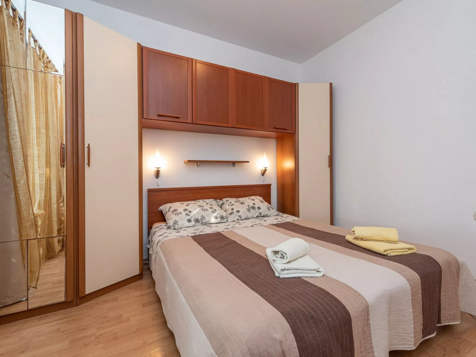 Apartment Buskulic Anamarija 2 - Image-tags.info