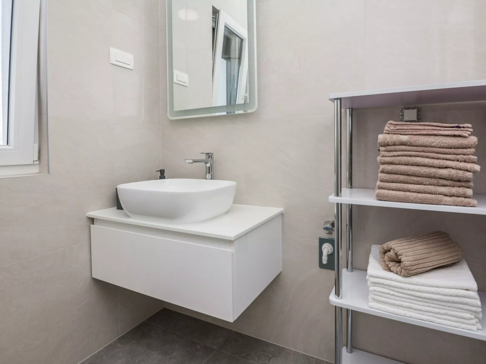 Apartment Spanic 2 - Image-tags.info