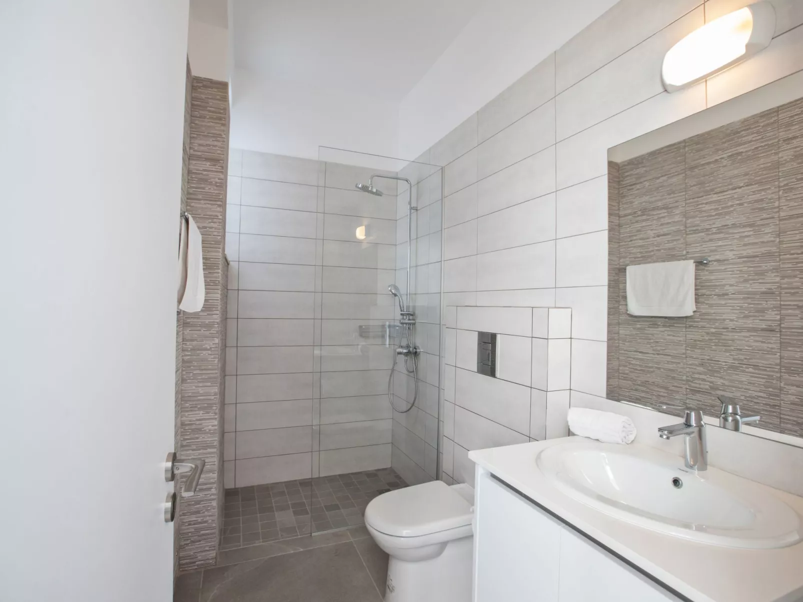 Schöne Villa Olivine Pearl OL5 mit Garten - Image-tags.info