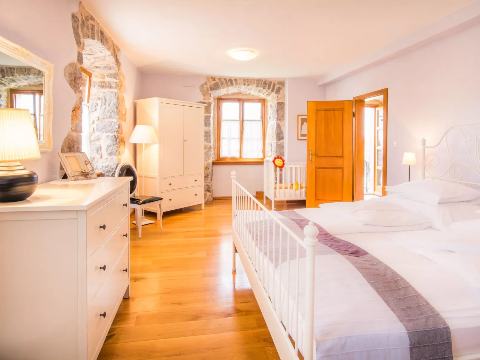 Villa mit Pool, Olivengarten und Meerblick - Image-tags.info