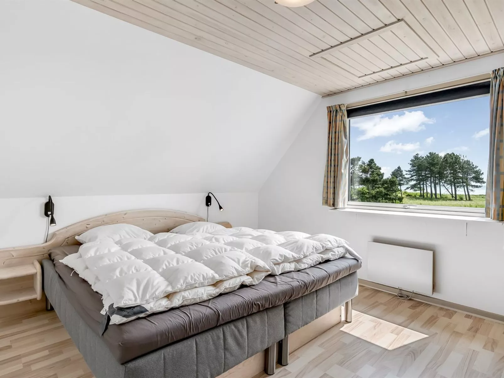 "Ellanora" - 50m from the sea - Binnen