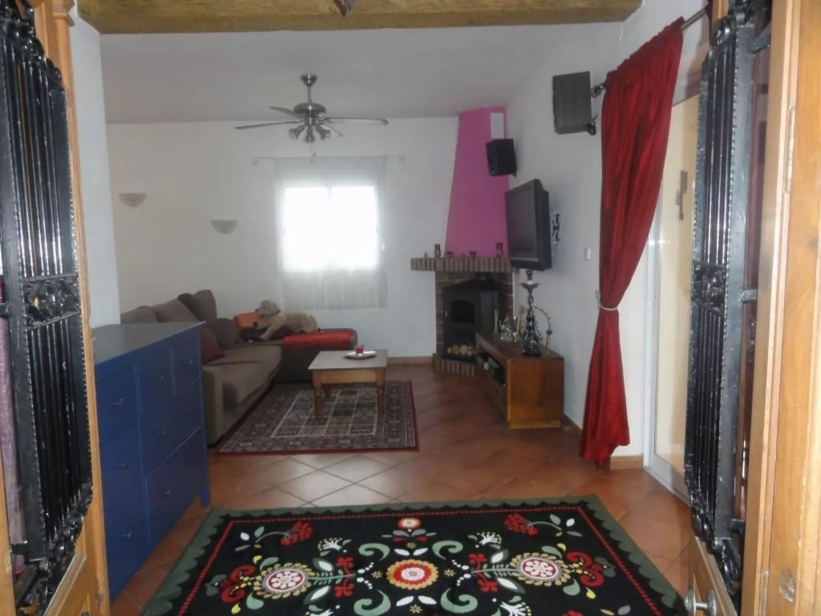 Villa im spanischen Stil mit großem Pool und ein - Binnen