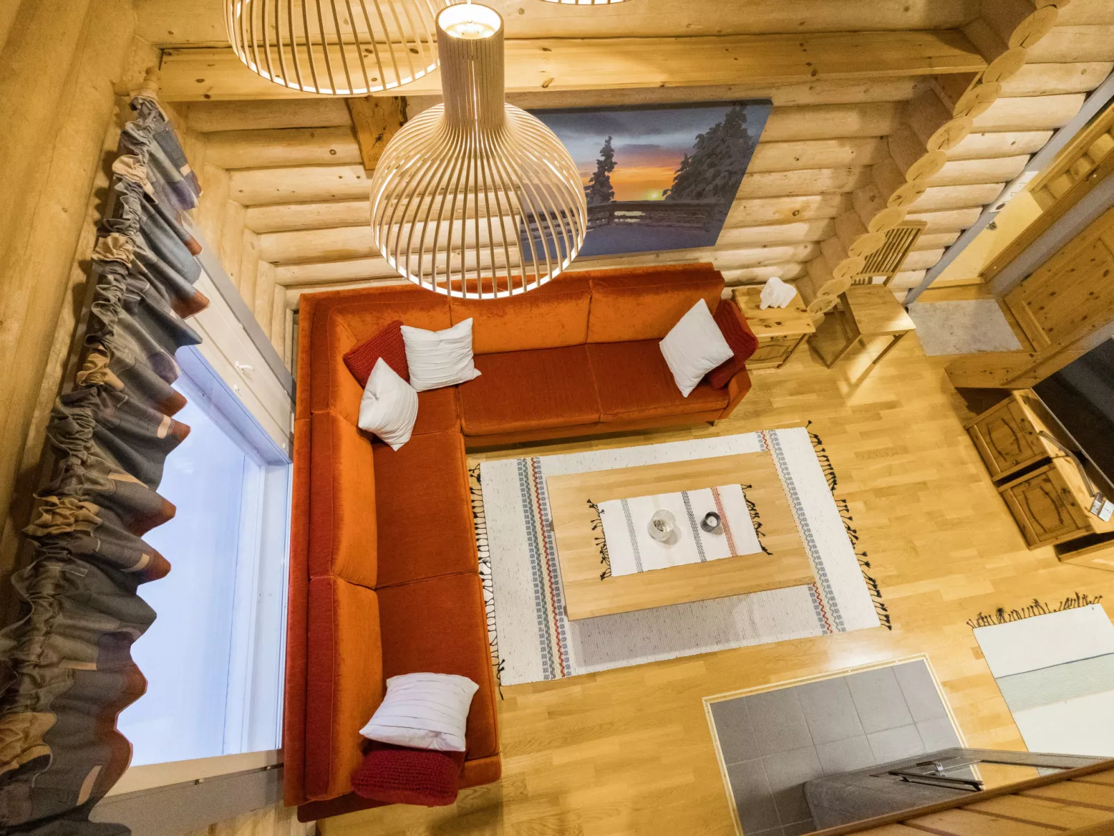 Salvostie 13, hetta - Binnen