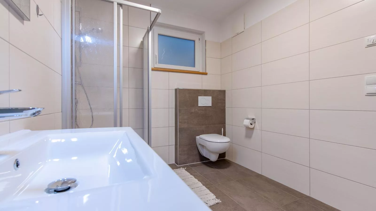 Mountain Apartment - Badkamer