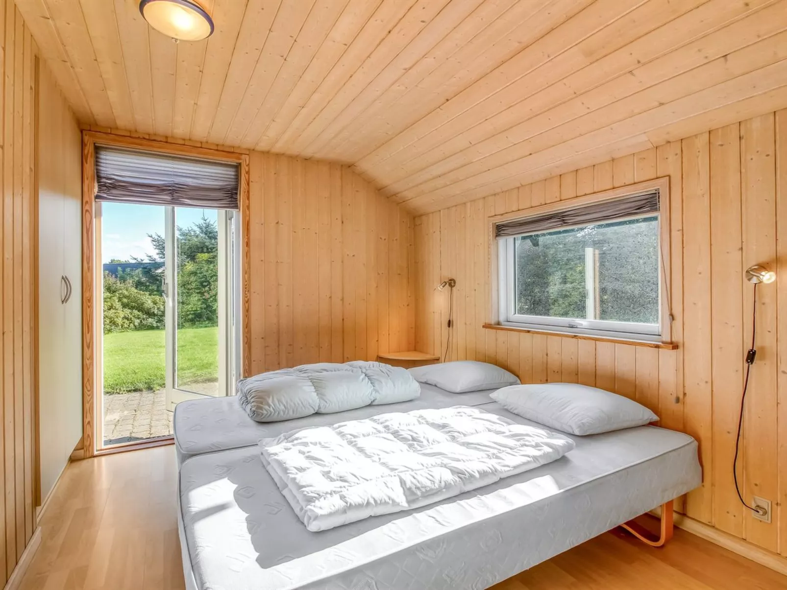 "Tonje" - 600m from the sea-Binnen