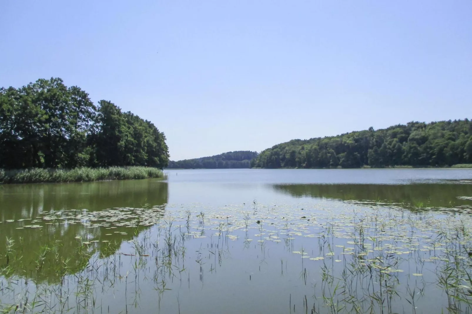 HolidayHouse with the big tarasse&garden in Kolczewo LIT-Waterzicht