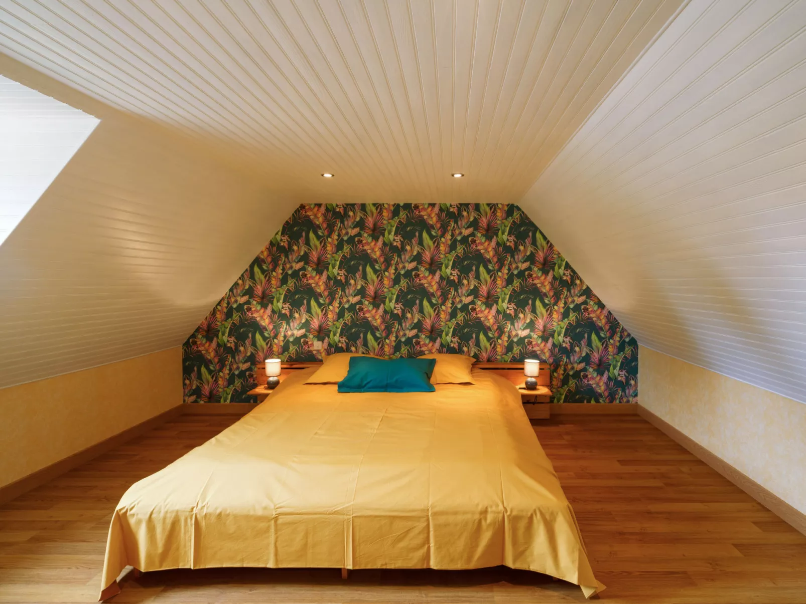 Les Volets Rouges - Binnen