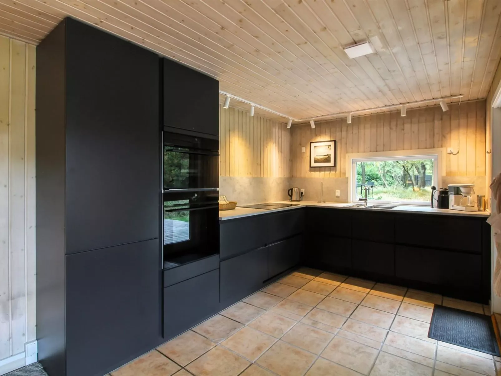 "Karri" - 1.1km from the sea-Binnen