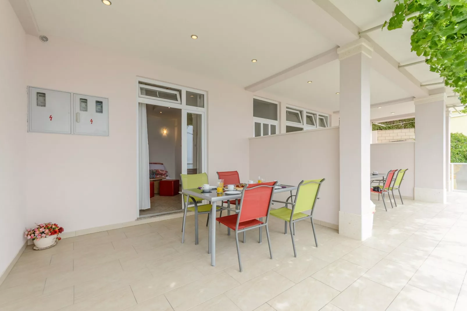 Apartments Hope (Dugi Rat) - Comfort OneBedroom Apartment with Terrace and Sea View (A1) - Terras