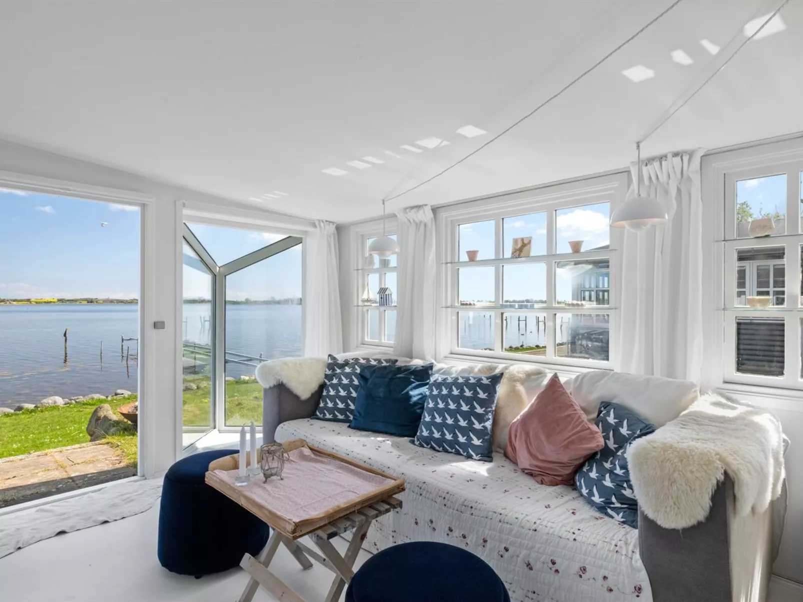 "Jorek" - 10m to the fjord - Binnen