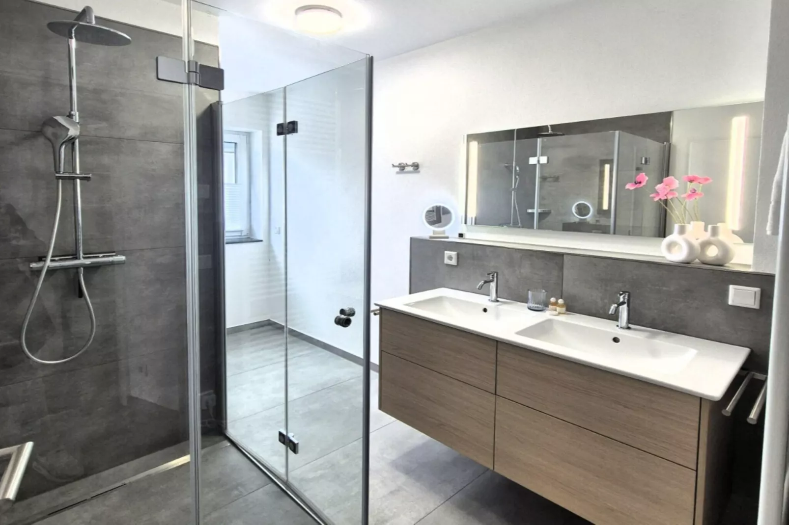 2 SZ Deluxe/ 5P- Winterberg Appartement 21134 - Badkamer