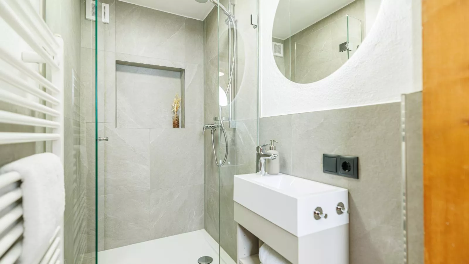 Tirola Hütte-Badkamer