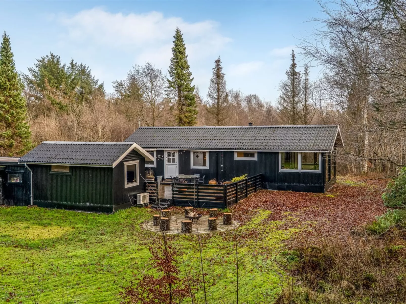 "Dreng" -  from the sea - Buiten