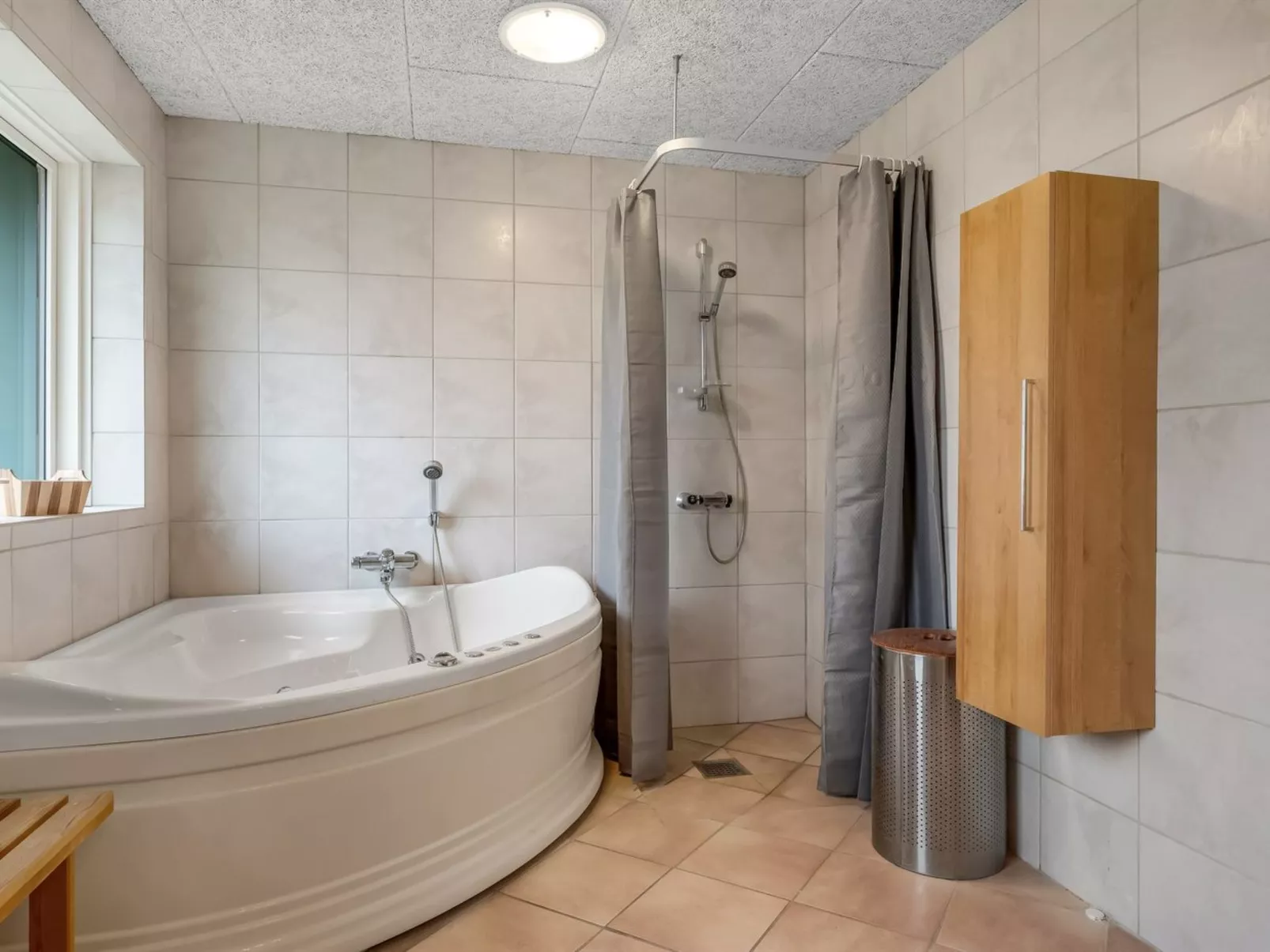 "Nele" - 1.4km from the sea-Binnen