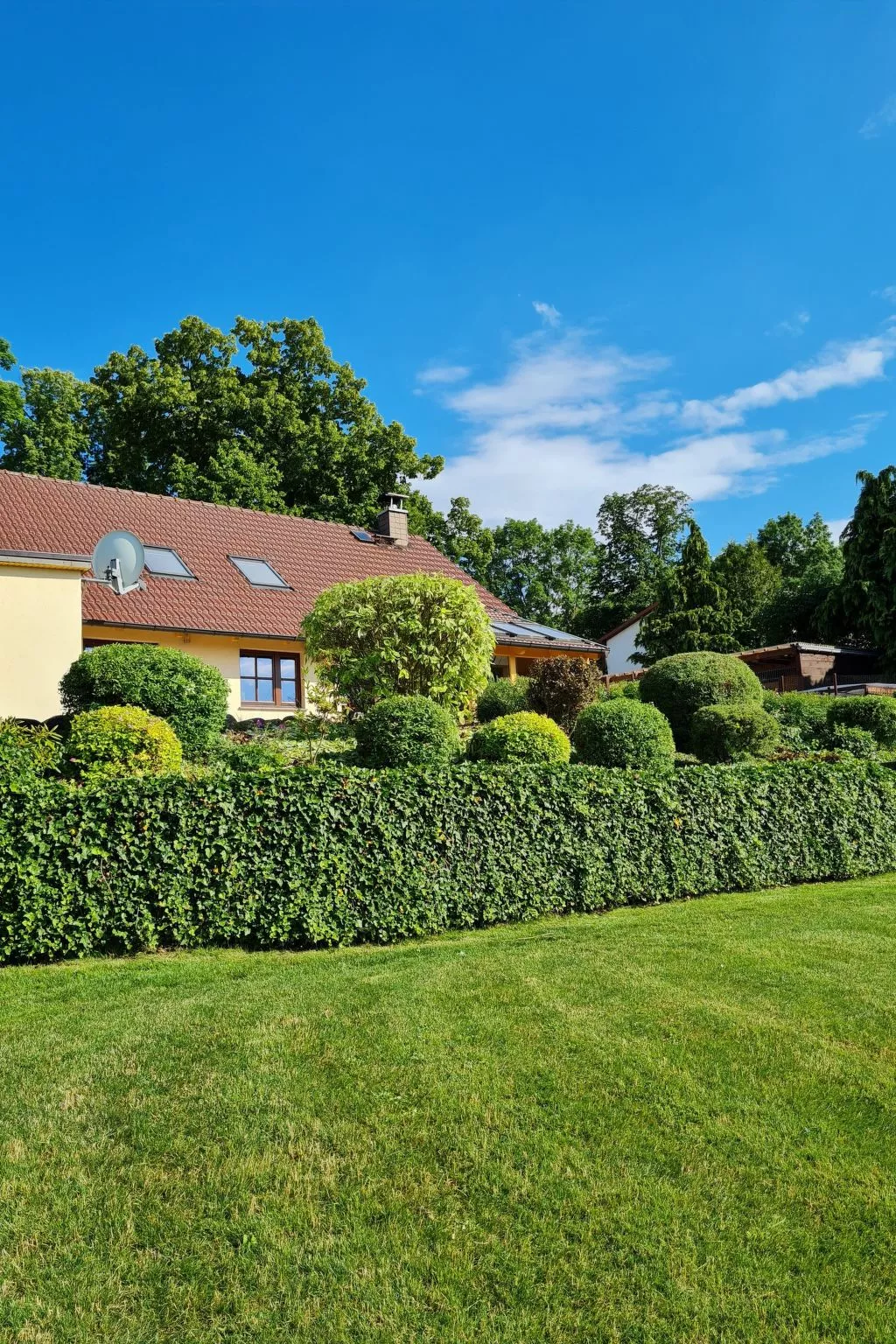 Wellnessparadies mit Sauna und Whirlpool - Image-tags.info