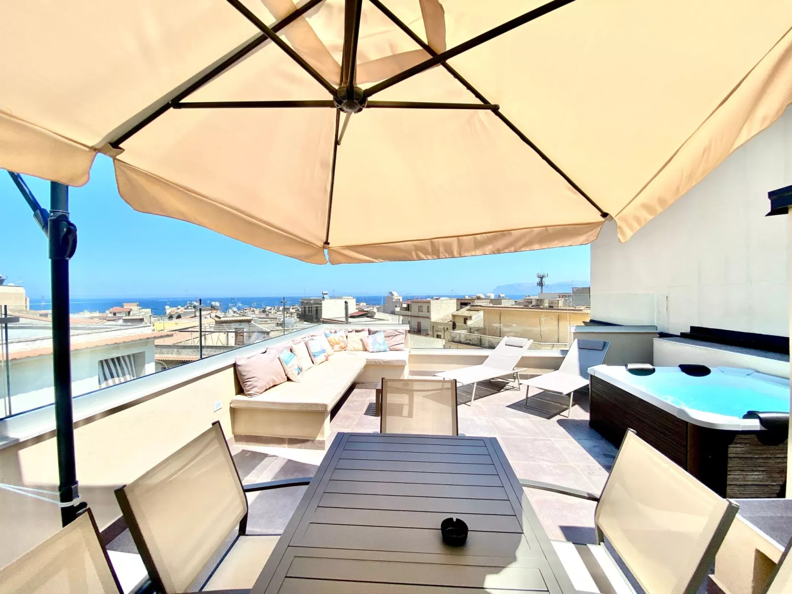 GS Urlaub del Golfo Haus mit Jacuzzi - Image-tags.info