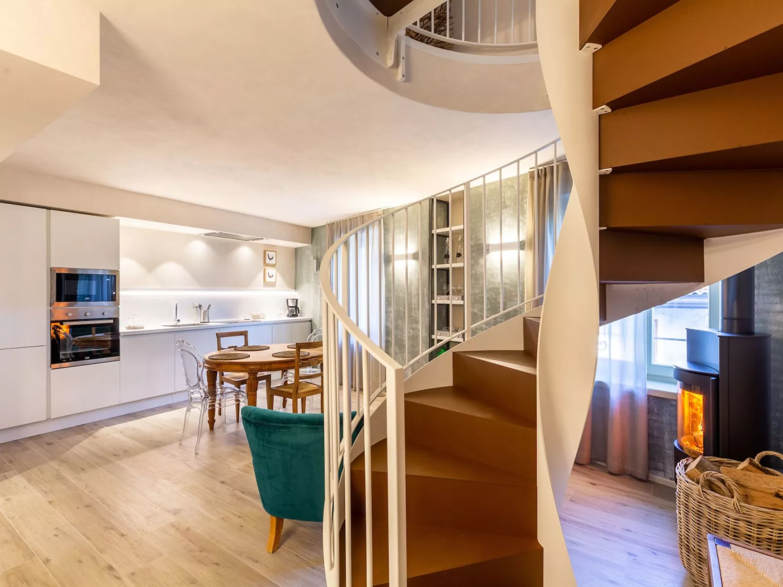 Wohnung in Voltino mit Privatparkplatz - Image-tags.info