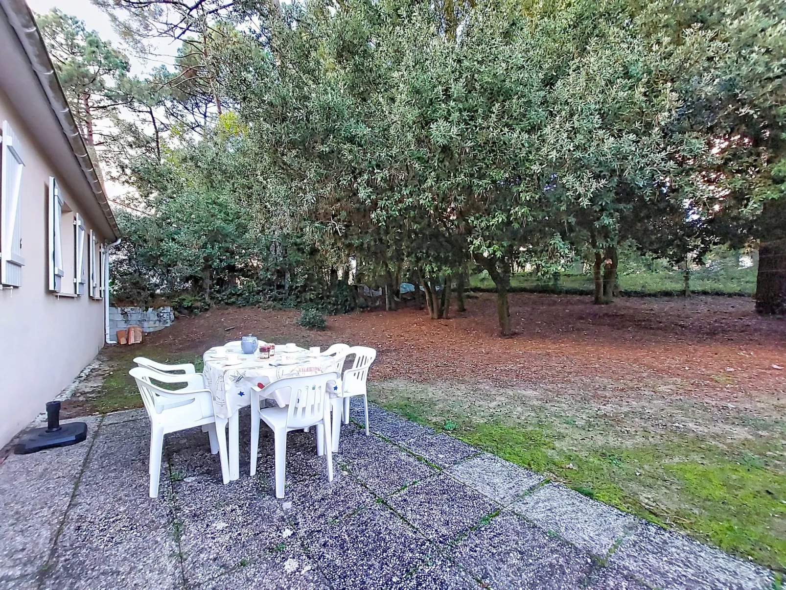 Les Alouettes - Buiten