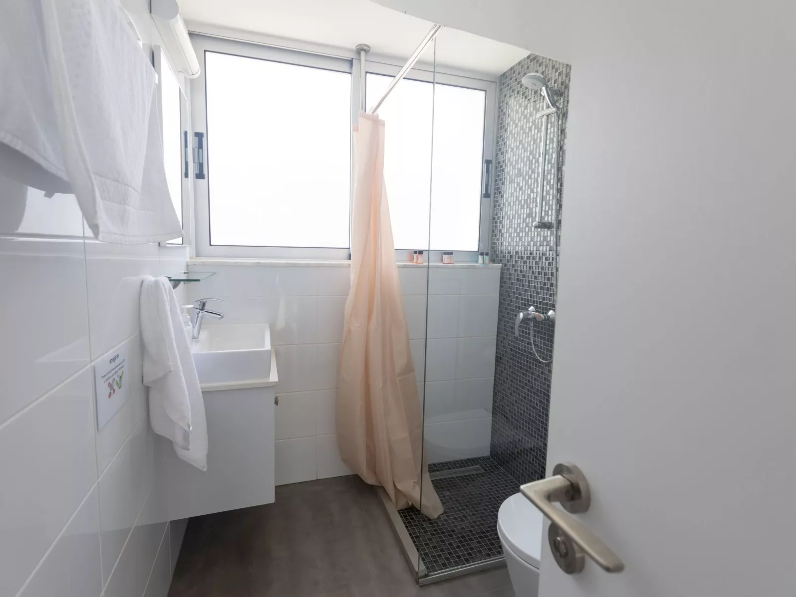 Greco Villa CCV4. 5-Schlafzimmer-Villa mit privatem Pool in Protaras Zentrum - Image-tags.info