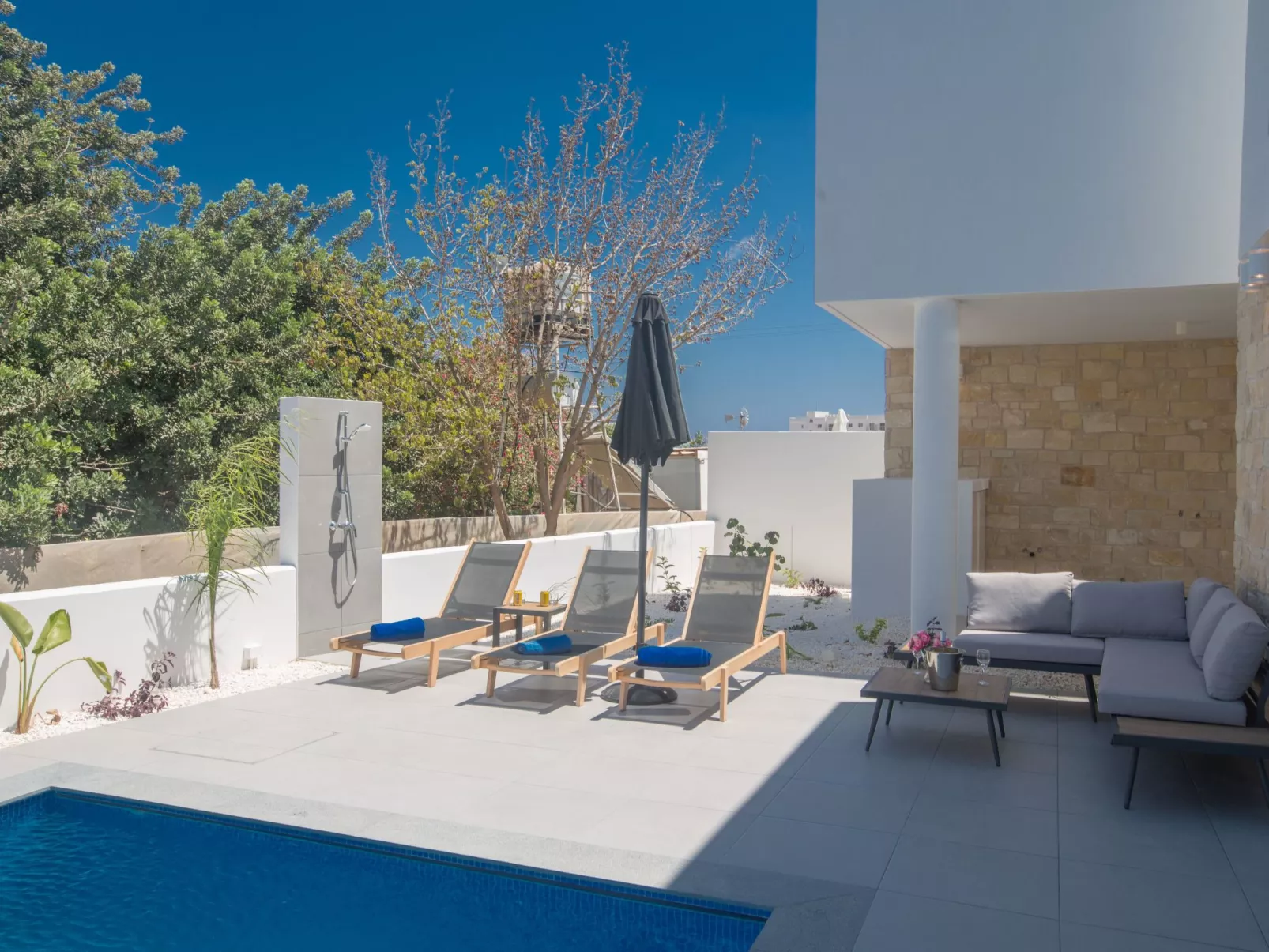 4-Schlafzimmer-Villa mit Pool im Zentrum von Protaras - Image-tags.info