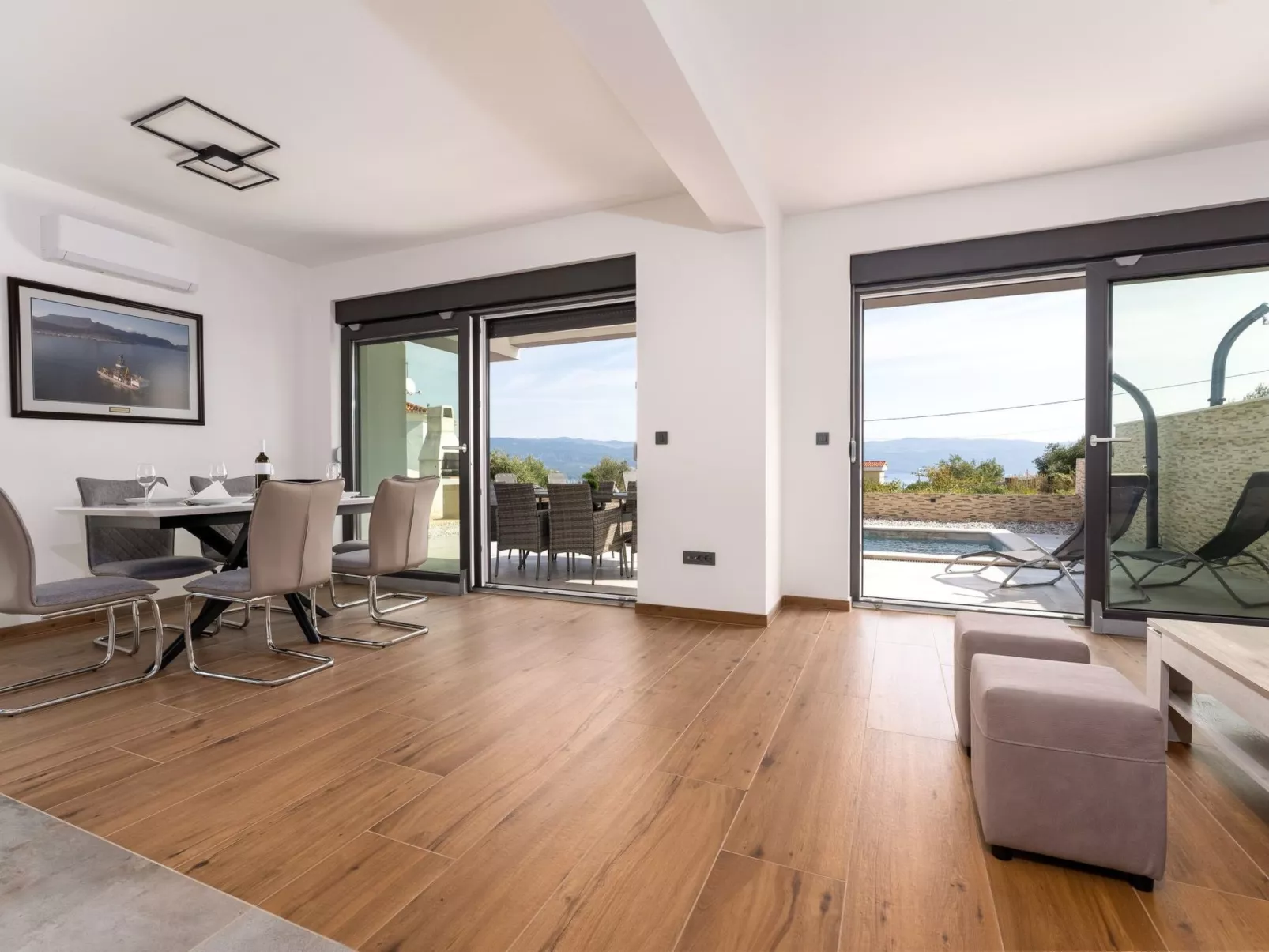 Villa "Rosemary" mit Pool und Panoramablick auf das Meer - Image-tags.info