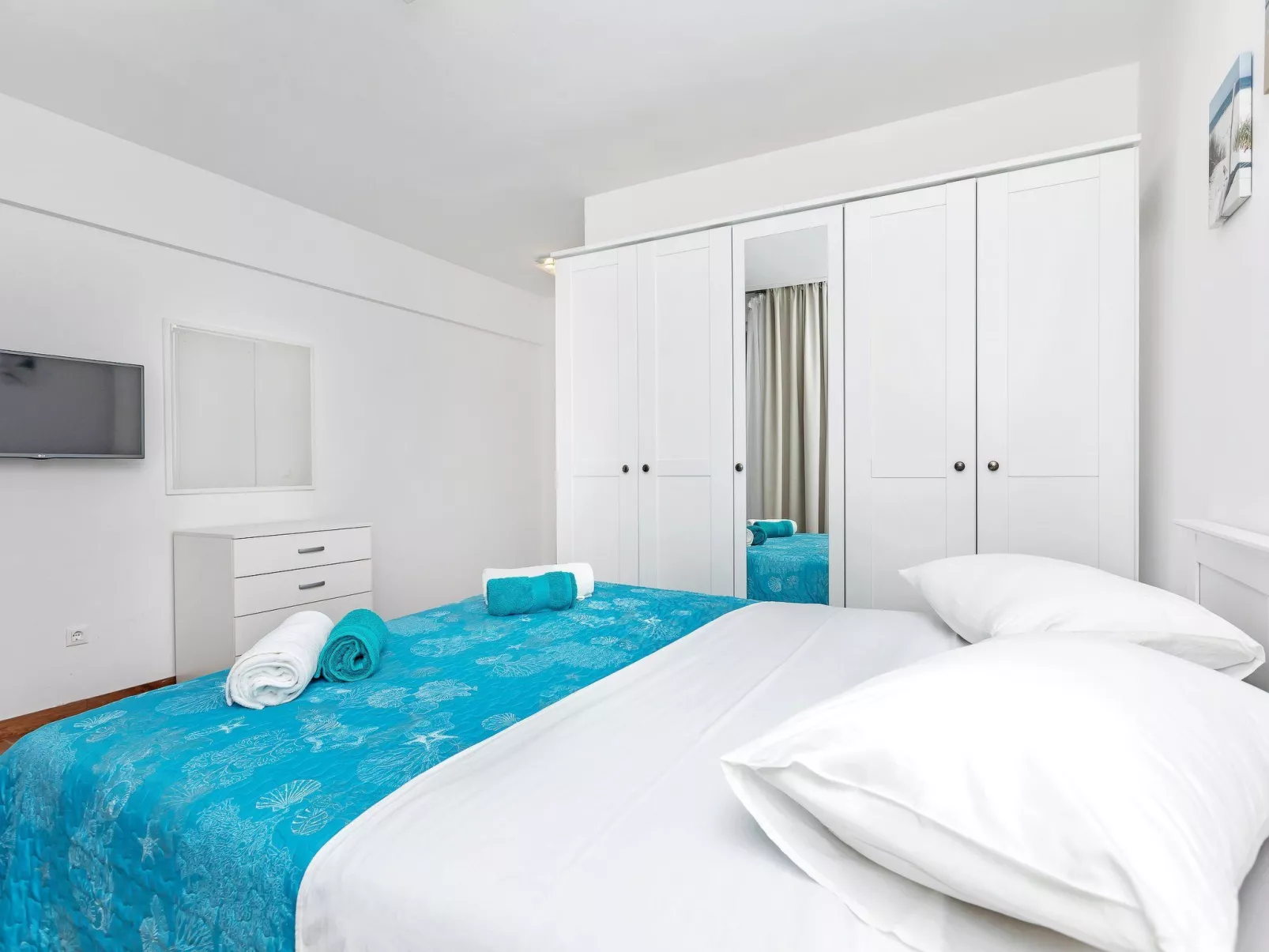 Villa Infinite mit Schwimmbad und Meerblick - Binnen