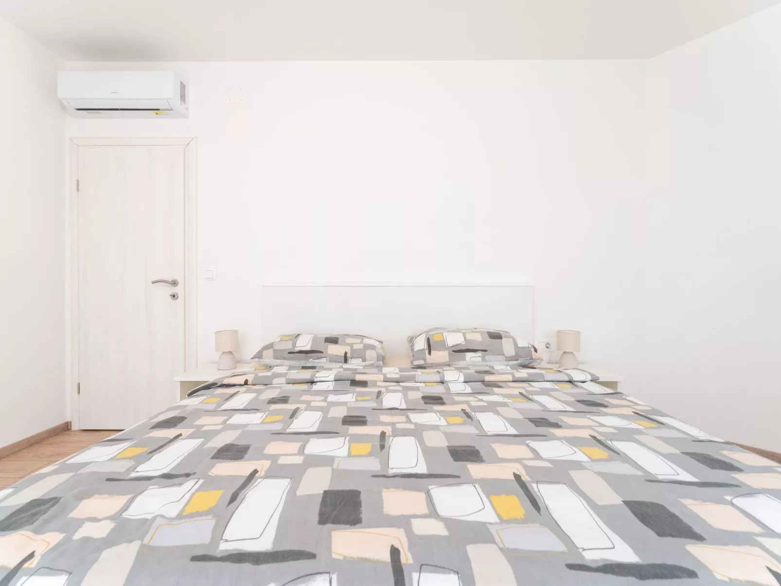 Schöne neue Villa mit Pool in Strandnähe - Image-tags.info