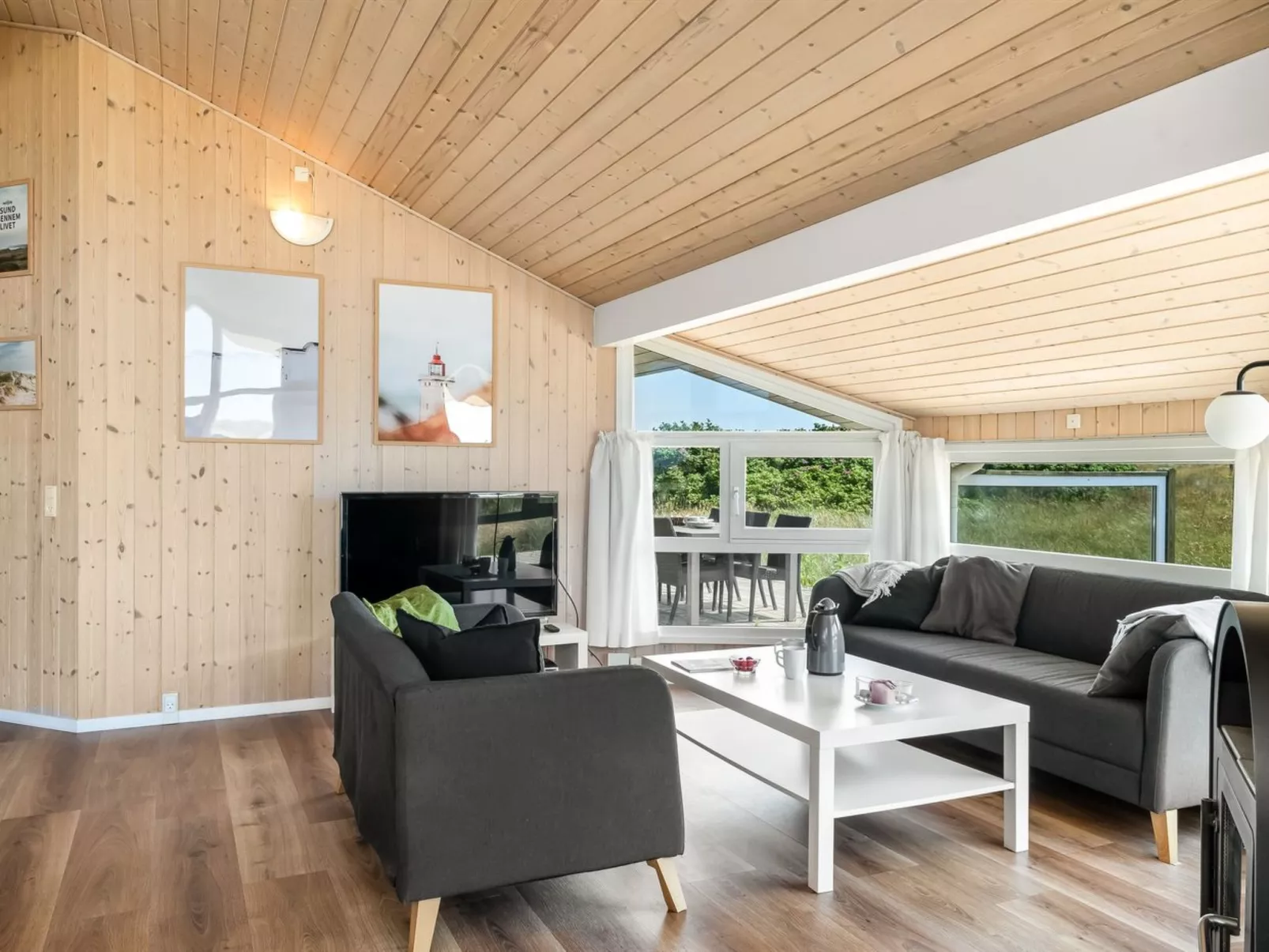 "Katla" - 400m from the sea - Binnen