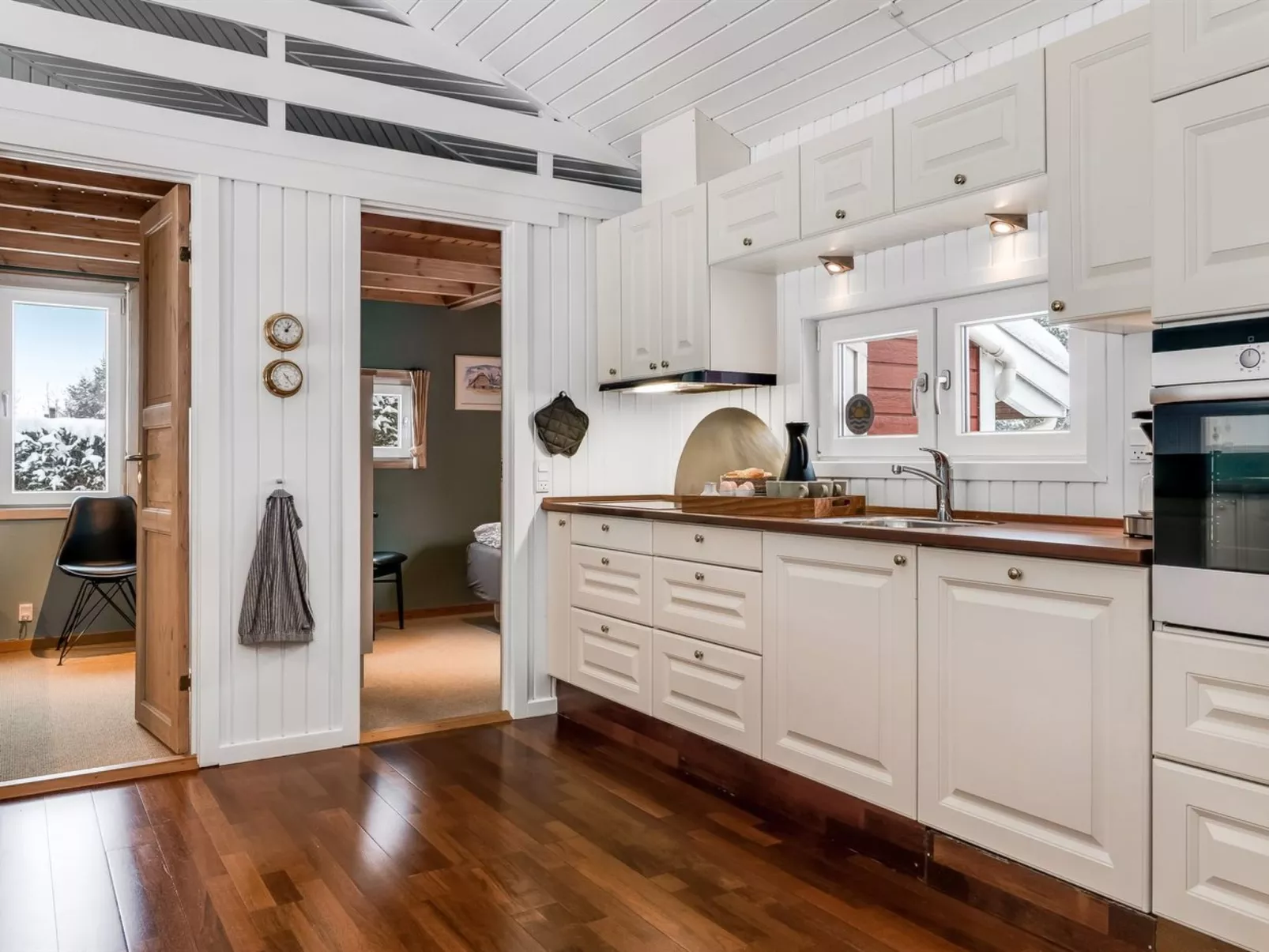 "Valda" - 1.5km from the sea-Binnen