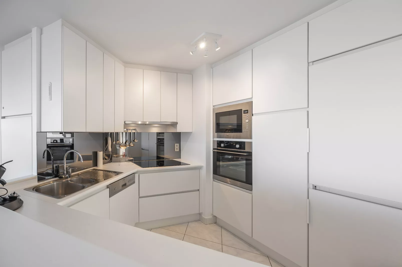 Prestige I 0702-Niet-getagd