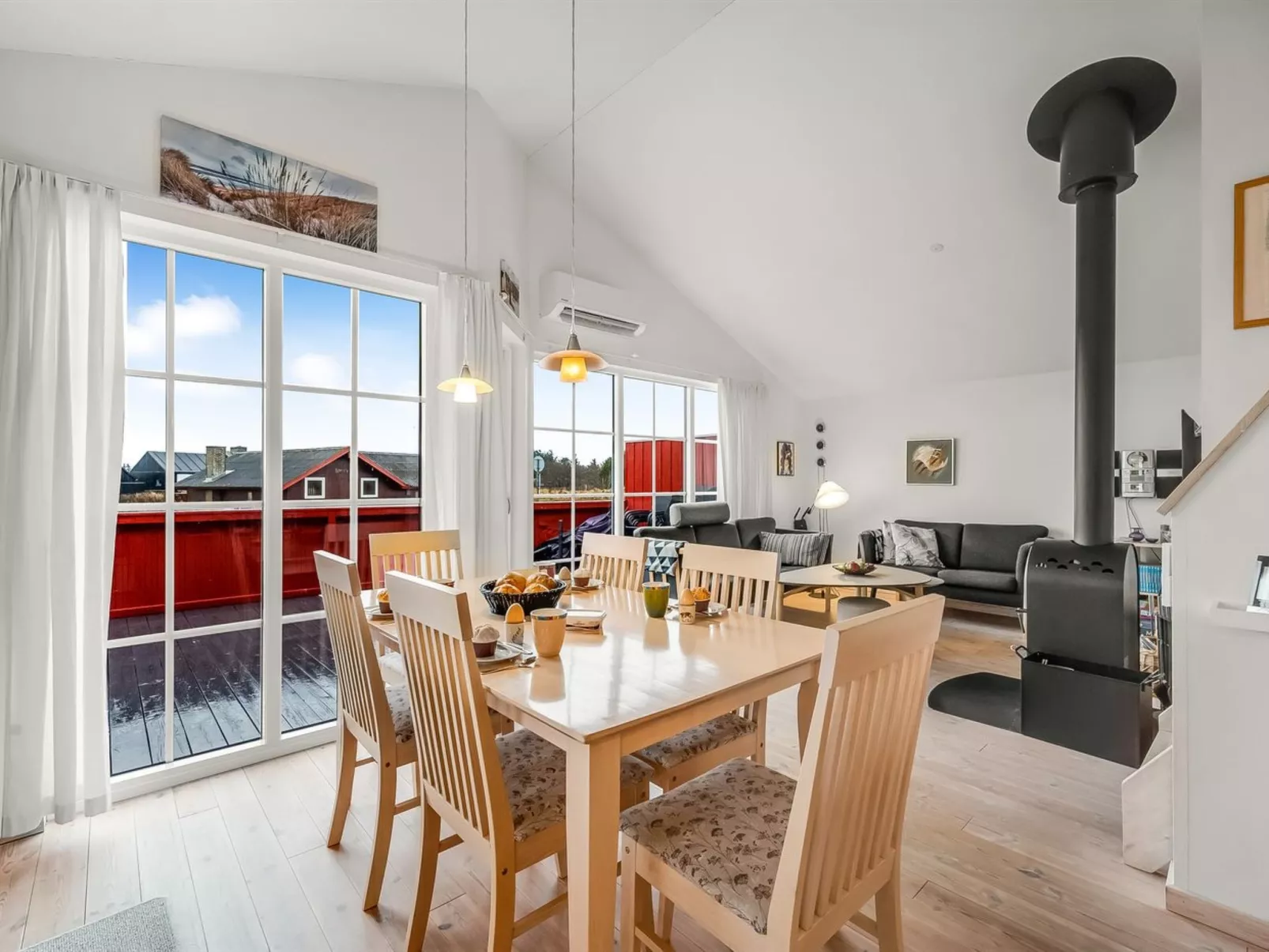 "Binta" - 300m to the fjord - Binnen