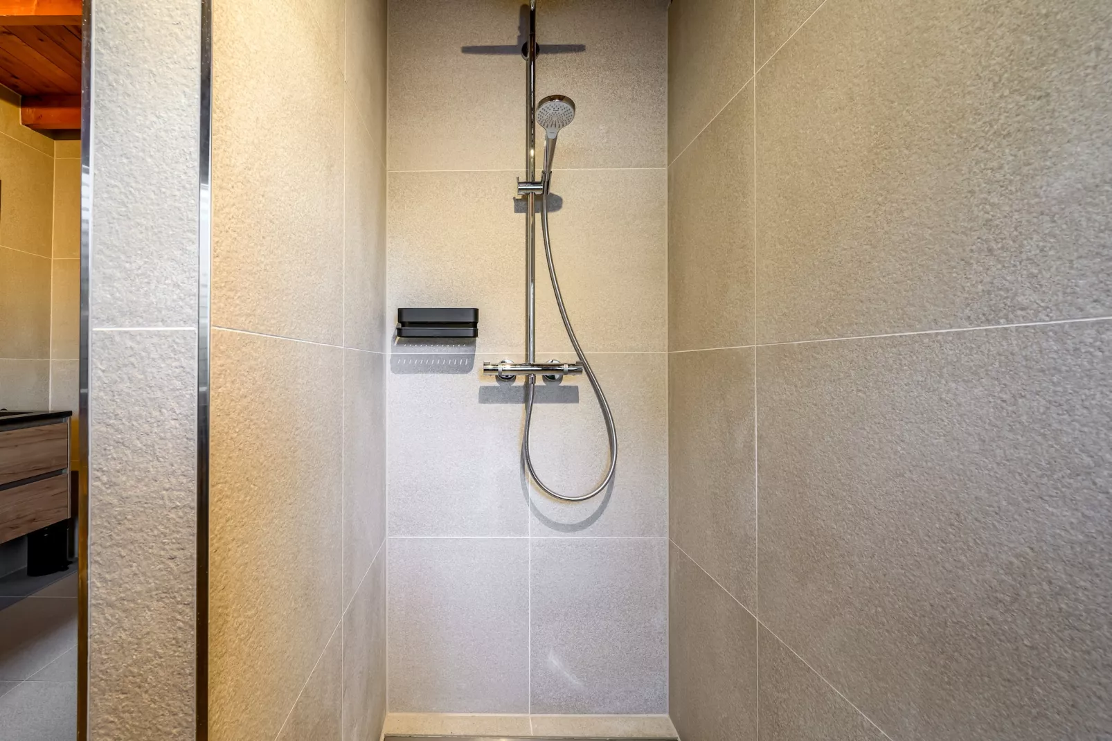 Loft Loopuyt-Badkamer